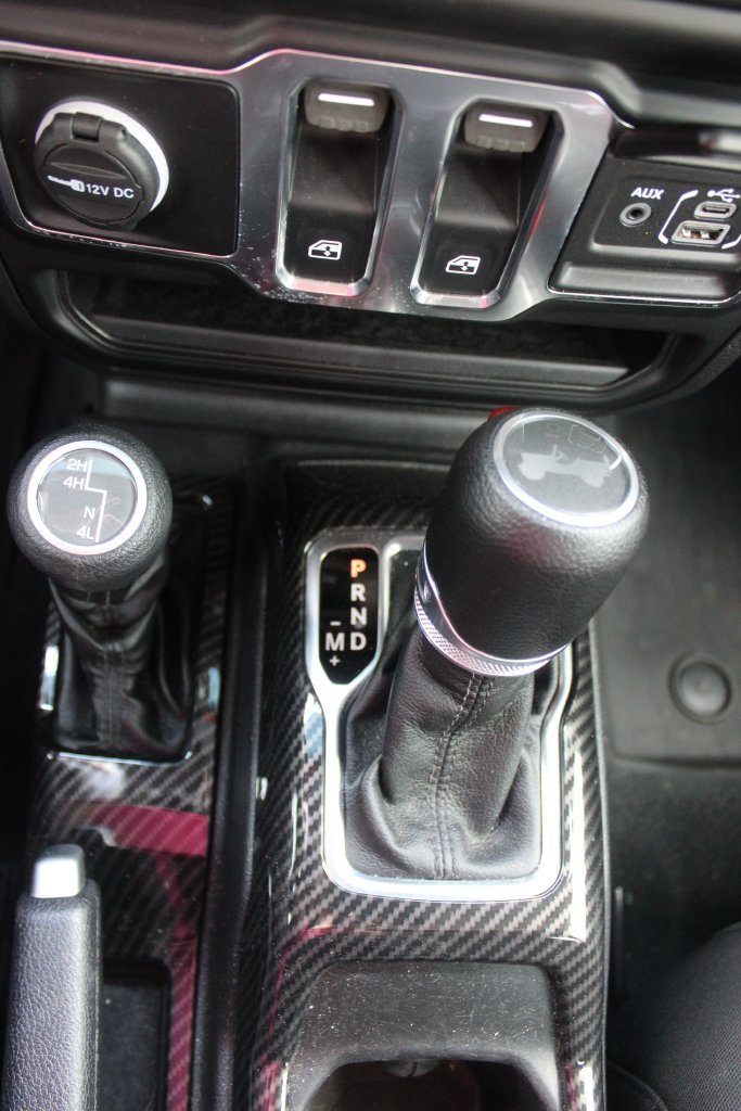 Used 2022 Jeep Wrangler Sport AWD/4WD image 29