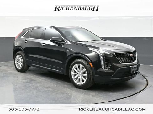 Used 2019 Cadillac XT4 Luxury w/ Cold Weather Package FWD image 1