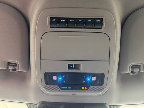 Used 2025 Ford F350 XL image 40