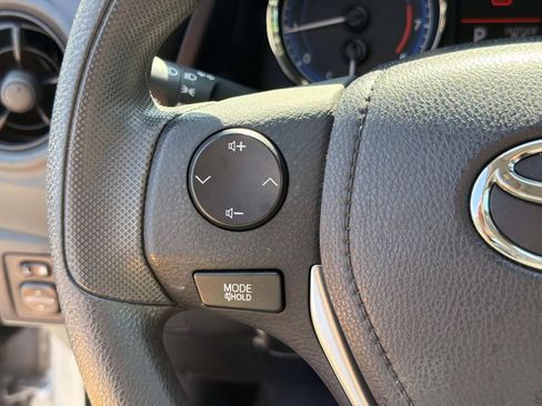 Used 2019 Toyota Corolla L FWD image 25