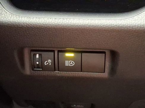 Used 2025 Toyota RAV4 LE FWD image 32