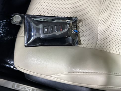Certified 2021 Lexus RX 350L FWD w/ Premium Package image 37