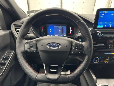 Used 2025 Ford Escape ST-Line image 18