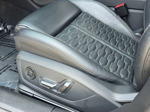 Used 2024 Audi RS 7 Performance AWD/4WD image 35