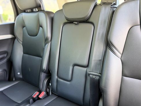 Used 2021 Volvo XC90 T5 Momentum w/ Protection Package Premier AWD/4WD image 24
