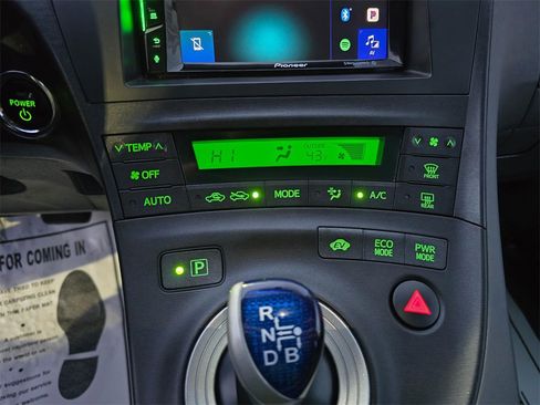 Used 2011 Toyota Prius Two image 27