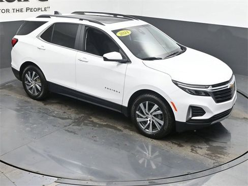 Used 2024 Chevrolet Equinox LT w/ LPO, Floor Liner Package image 47