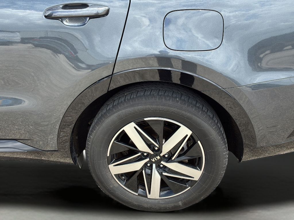 Used 2021 Kia Sorento S FWD image 40