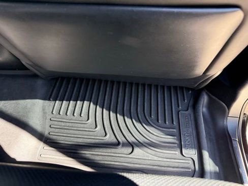 Used 2015 Lexus LX 570 4WD image 87
