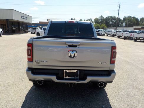 Used 2019 RAM 1500 Laramie w/ Sport Appearance Package AWD/4WD image 4