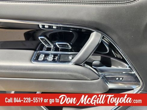 Used 2023 Land Rover Range Rover SE image 22