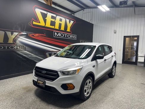 Used 2017 Ford Escape S image 1