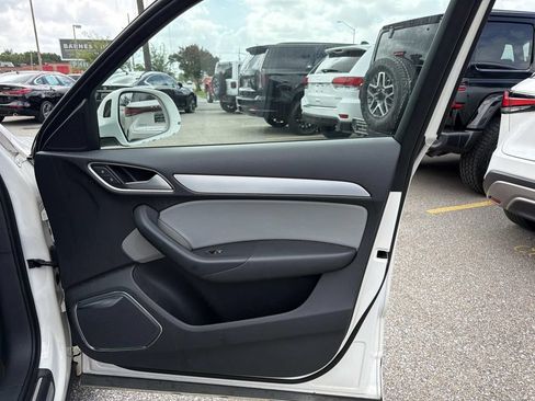 Used 2018 Audi Q3 2.0T Premium Plus FWD image 14