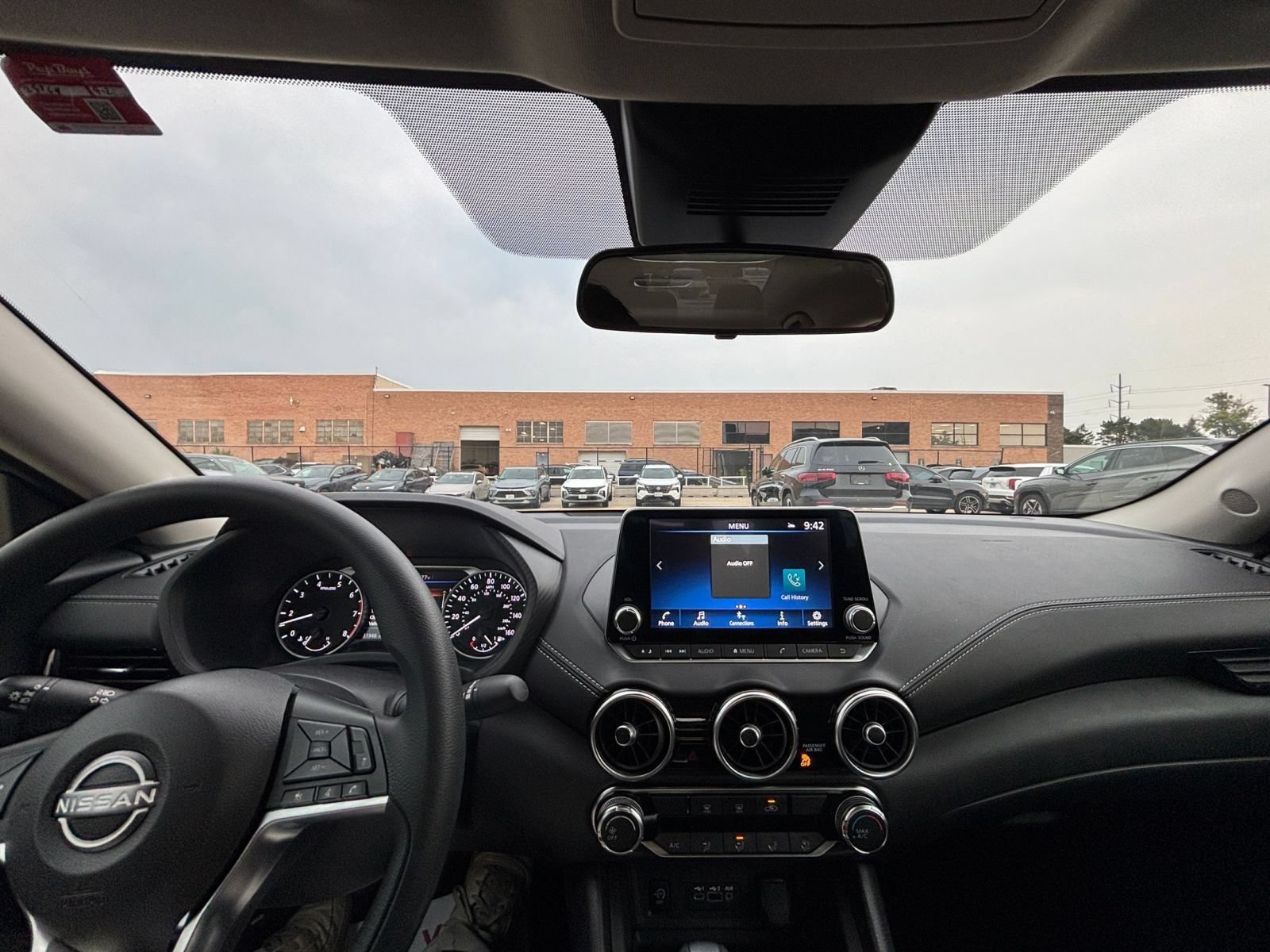 Used 2025 Nissan Sentra SV FWD image 30