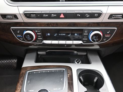 Used 2018 Audi Q7 2.0T Premium Plus w/ Premium Plus Package image 36