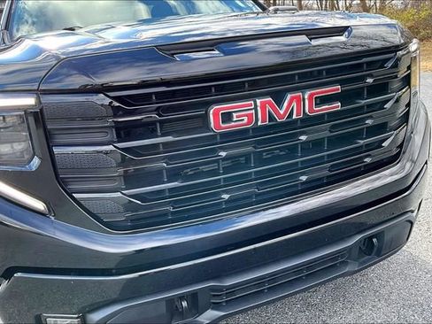 Certified 2022 GMC Sierra 1500 Elevation image 29