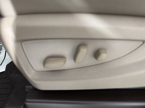 Used 2017 Chevrolet Silverado 2500 LTZ w/ Duramax Plus Package image 17