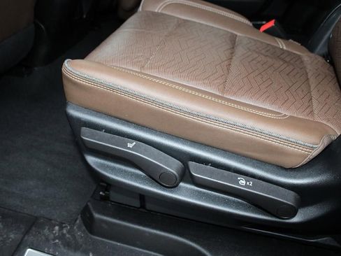 Used 2023 Chevrolet Tahoe High Country image 30