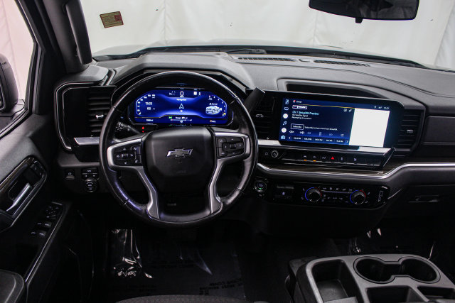 Certified 2022 Chevrolet Silverado 1500 RST AWD/4WD image 19