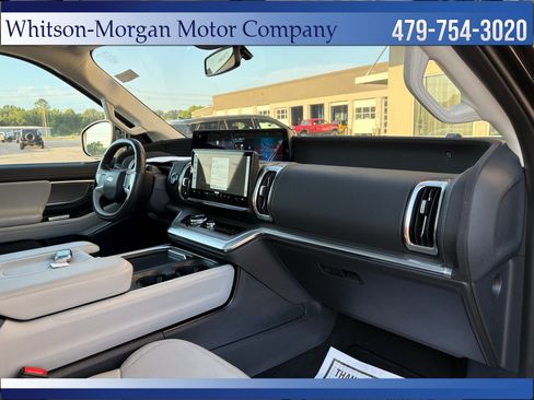 Used 2025 Ford Expedition Platinum w/ Driver's Package AWD/4WD image 14