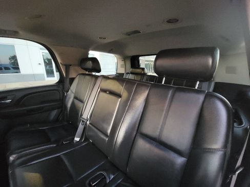 Used 2008 Chevrolet Tahoe LTZ w/ LTZ Preferred Equipment Group image 17