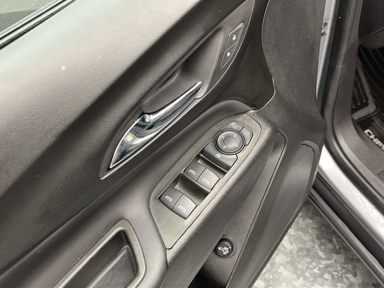 Used 2024 Chevrolet Equinox LT AWD/4WD image 7