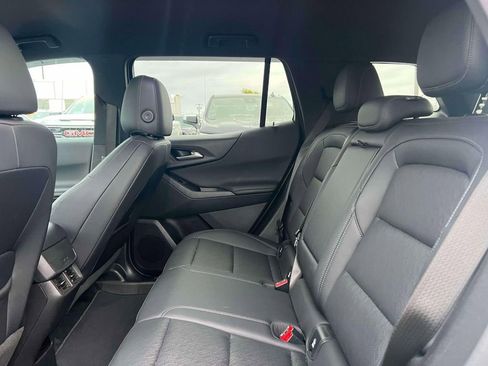 Used 2025 Chevrolet Equinox LT w/ Convenience Package II image 13