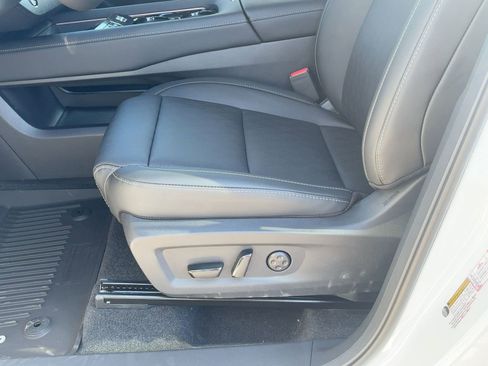 New 2026 Nissan Murano Platinum w/ Cargo Package AWD/4WD image 14