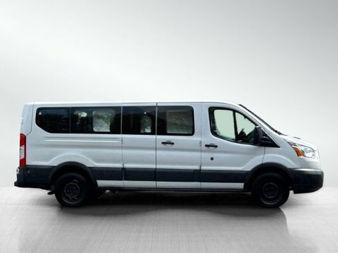 Used 2017 Ford Transit 350 XLT RWD image 3