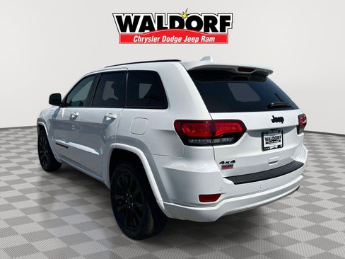 Used 2020 Jeep Grand Cherokee Altitude image 4