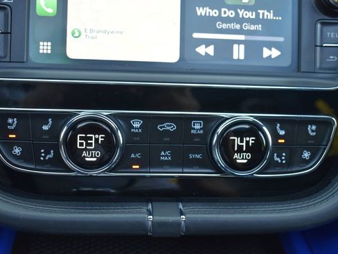 Used 2020 Bentley Bentayga Design Series image 39