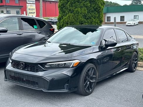 Used 2025 Honda Civic Sport image 1