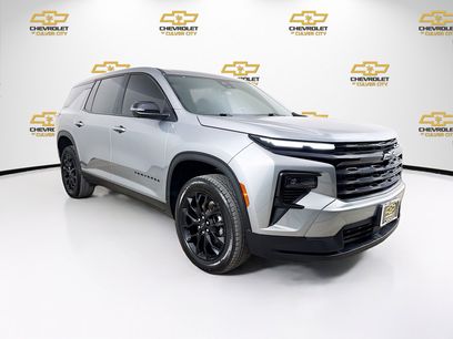 Used 2024 Chevrolet Traverse LS w/ Midnight/Sport Edition