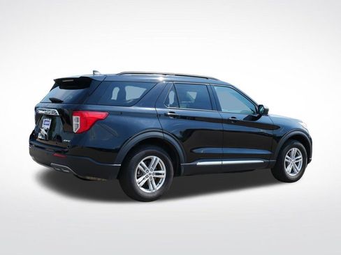Used 2024 Ford Explorer XLT w/ Equipment Group 202A AWD/4WD image 3