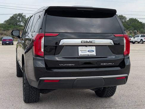 Used 2022 GMC Yukon Denali AWD/4WD image 6