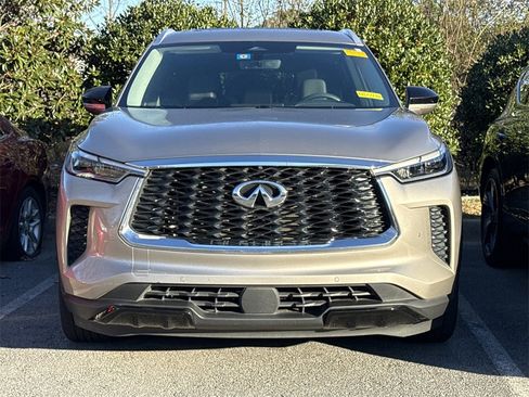 Used 2024 INFINITI QX60 Luxe image 4