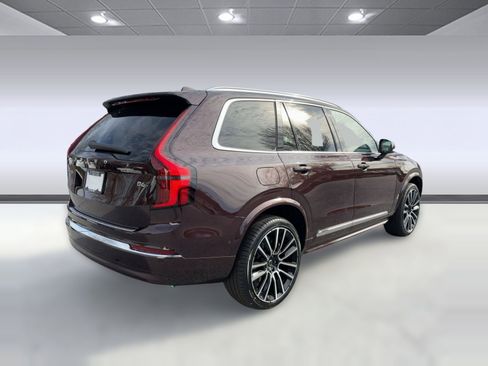 New 2026 Volvo XC90 B6 Plus w/ Protection Package image 9