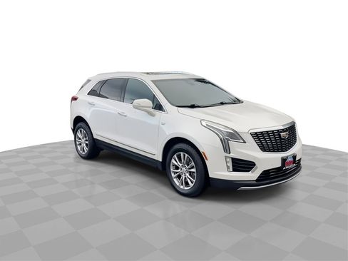 Used 2022 Cadillac XT5 Premium Luxury image 2