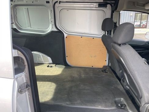 Used 2018 Ford Transit Connect XL image 10
