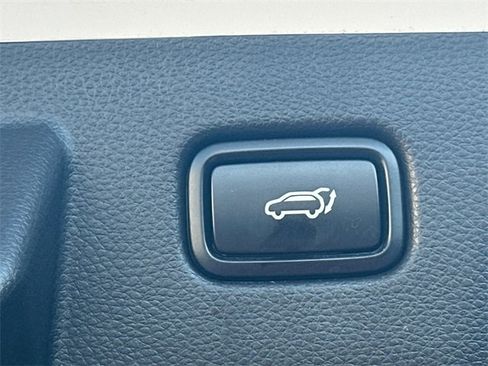 Used 2024 Kia Seltos SX w/ SX Sunroof Package image 37