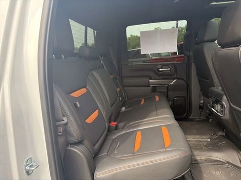 Used 2023 GMC Sierra 2500 AT4 w/ AT4 Preferred Package AWD/4WD image 14