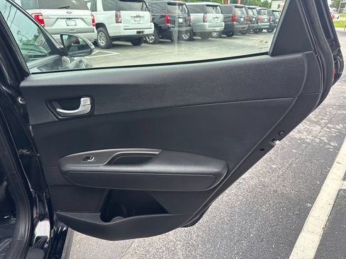 Used 2018 Kia Optima S FWD image 26