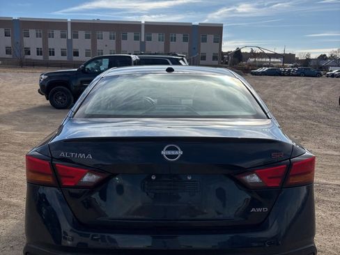 Used 2024 Nissan Altima 2.5 SR w/ SR Premium Package image 4