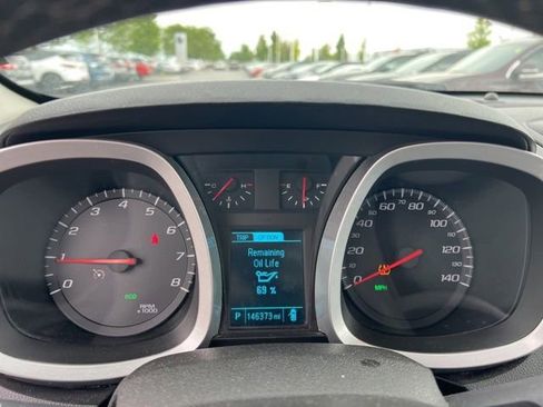 Used 2015 Chevrolet Equinox LT w/ Driver Convenience Package FWD image 10
