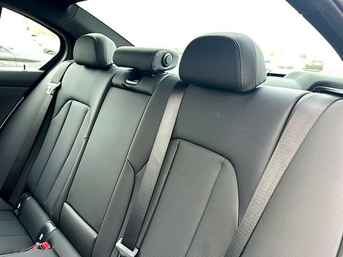 New 2026 BMW 330i Sedan w/ M Sport Package RWD image 17