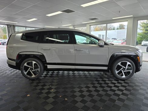 New 2026 Hyundai Ioniq 9 Limited w/ Tow & Go Package image 3