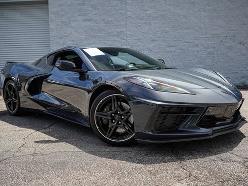 Used 2021 Chevrolet Corvette Stingray Premium Cpe w/ Z51 Performance Package RWD image 9