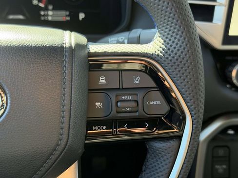 New 2026 Toyota Tundra Platinum image 9