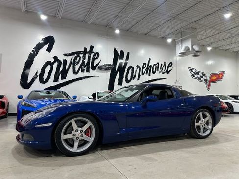 Used 2005 Chevrolet Corvette Coupe w/ Preferred Equipment Group image 1