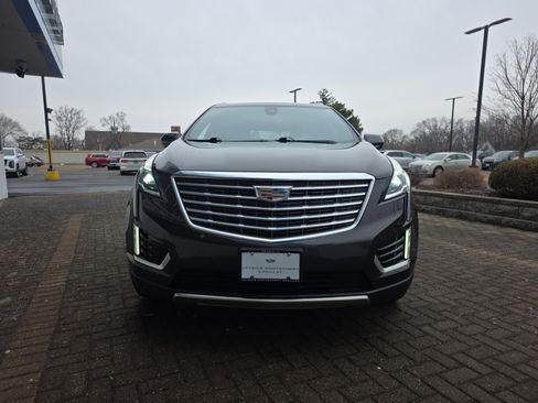Used 2018 Cadillac XT5 Platinum w/ Driver Assist Package image 9